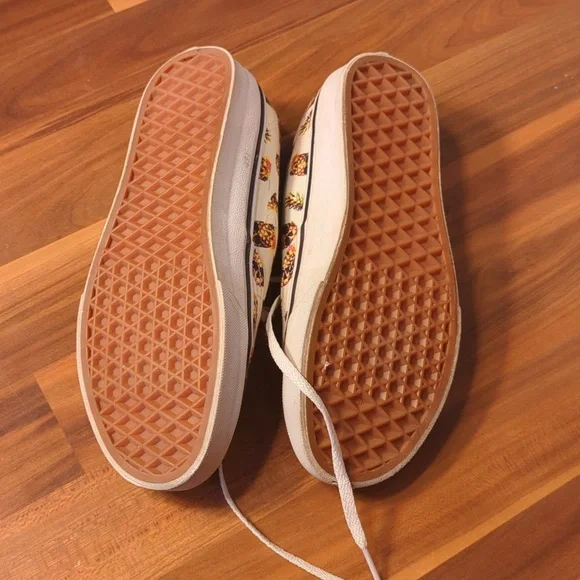 EUC Pineapple Skull Vans - Picture 6 of 6